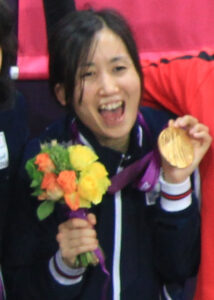 安達阿記子