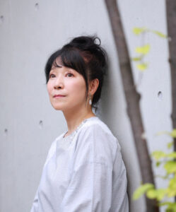 尾崎亜美