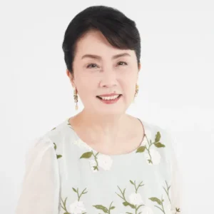小俣雅子