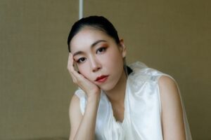 安藤桃子