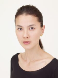 江角マキコ