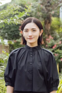 星野真里