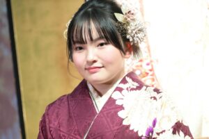鈴木梨央