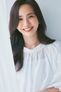 優木まおみ