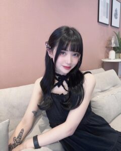 黒宮れい