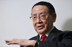 山崎拓