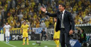 サッカー監督