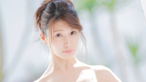 有賀みなほ