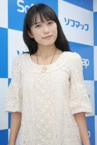 甲斐麻美
