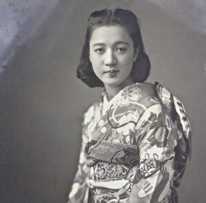 鳩山安子