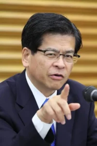 石井啓一