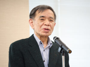 荒川洋治