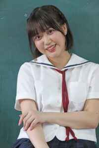和泉芳怜