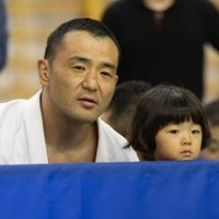 村山暁洋