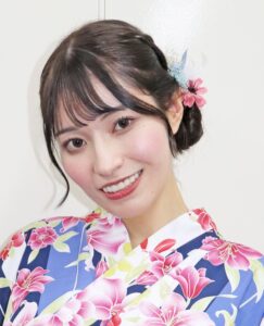 楠エリサ