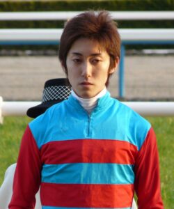 津村明秀