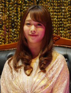 白石茉莉奈