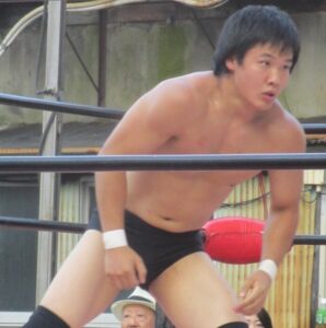 野村卓矢