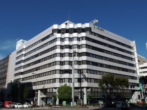 FM802
