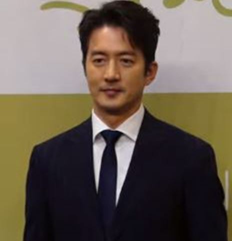 チョン・ジュノ