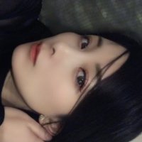 一色桃子